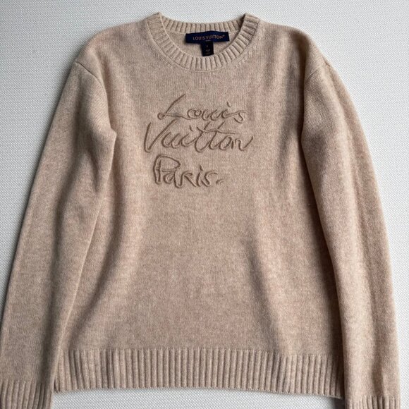 Louis Vuitton Cursive Signature Pullover - Picture 7 of 12